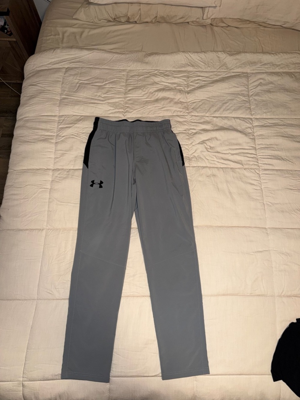Under Armour Gray Men's Training Joggers with Black Accents
